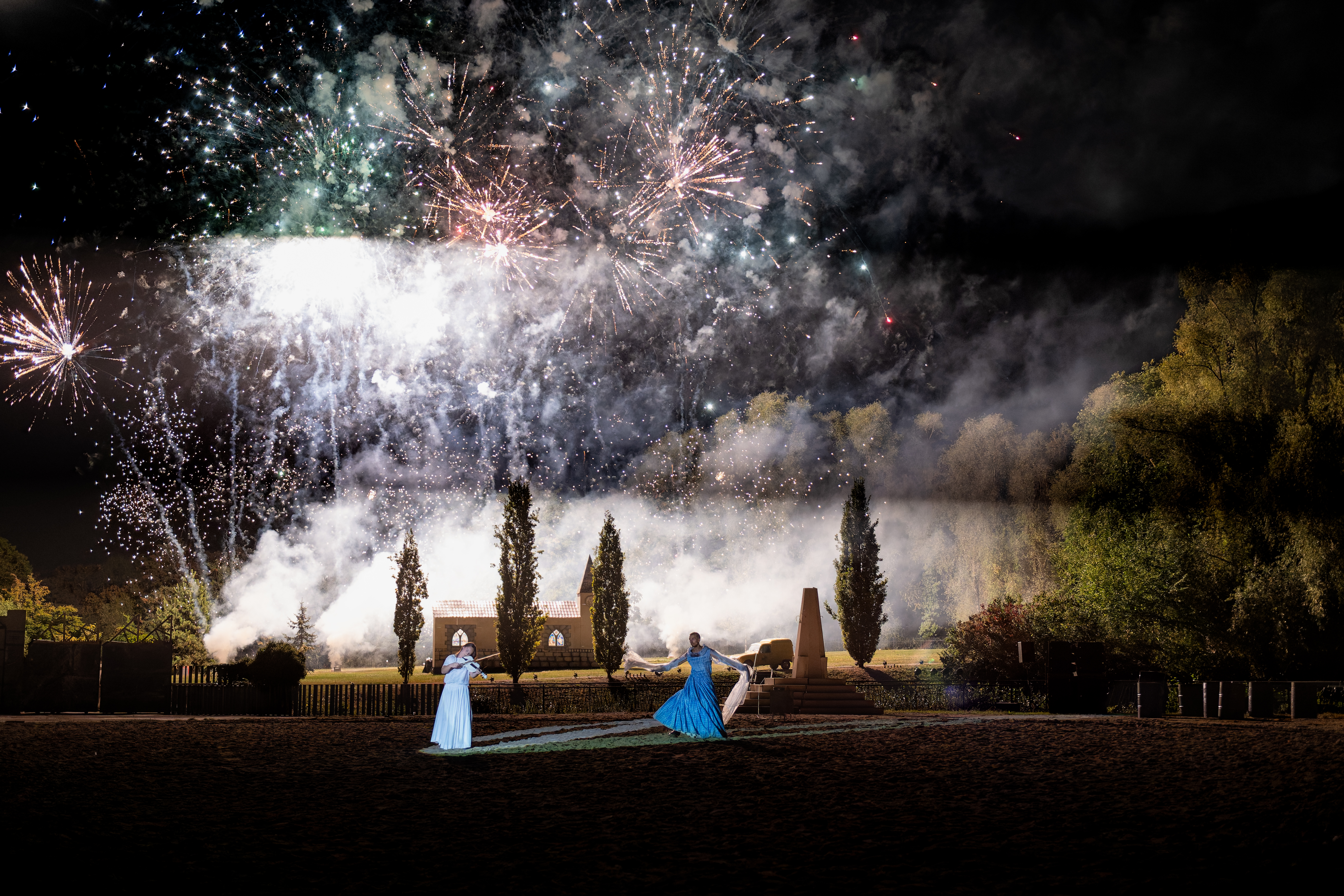 Spectacle De Terre et De Feu